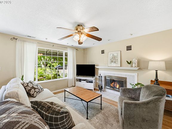 5th image of 13467 SW Devonshire Dr