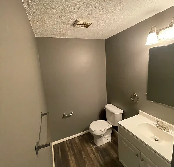 3211 Schuetzen Ln — Photo 9