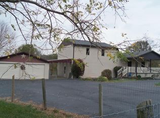 650 Mount Olivet Rd, La Grange, KY 40031