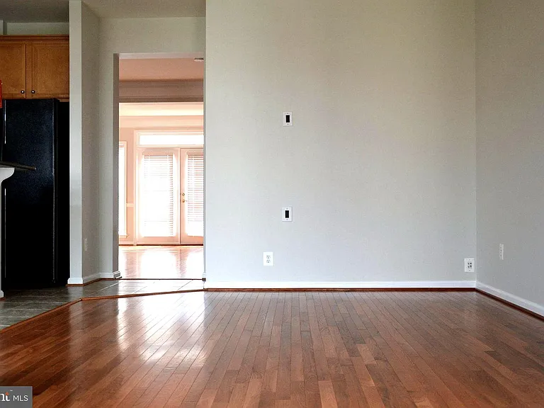 21958 Windy Oaks Sq — Photo 6
