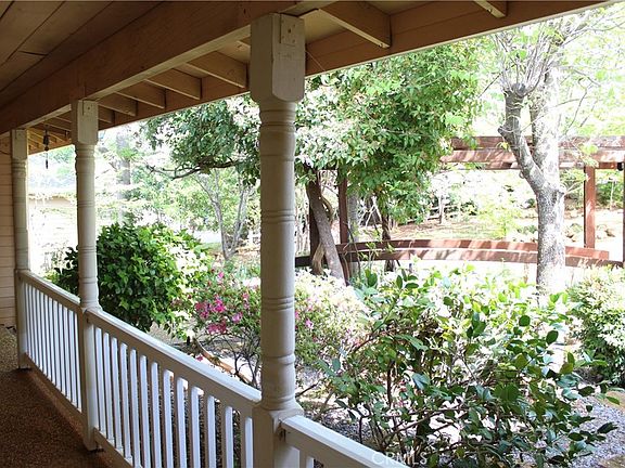 3rd image of 87 Valley View Dr