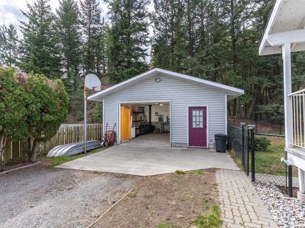 687 Gleneagles Dr, Kamloops, BC V2E 2C8