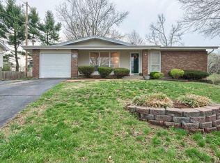 1113 Bromfield Ter, Ballwin, MO 63021