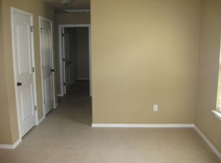 910 N Osage Ave, Claremore, OK 74017