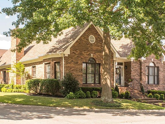 2nd image of 1800 Carrington Ct