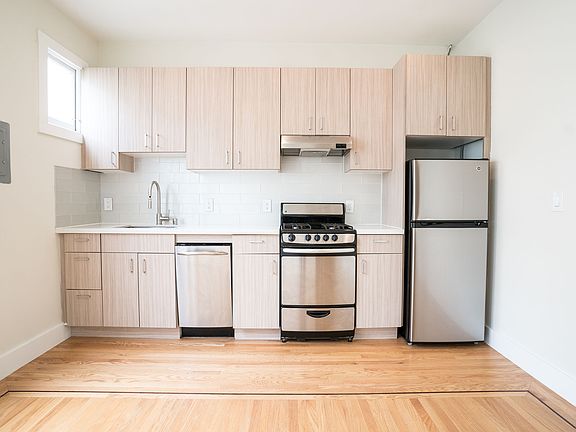 4th image of 1819 Golden Gate Ave #14