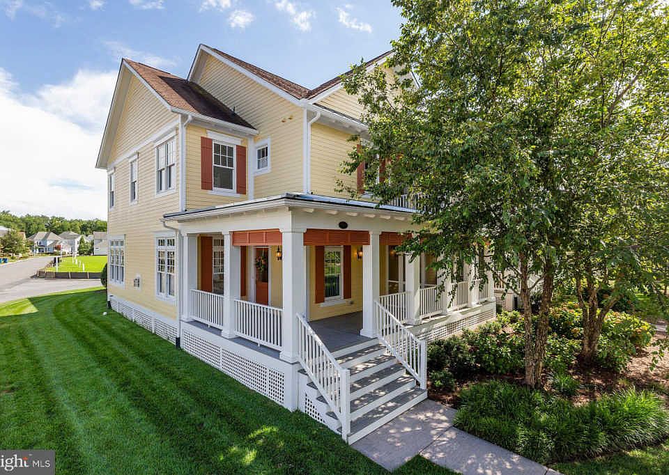 1st image of 33105 Serenity Cir #95