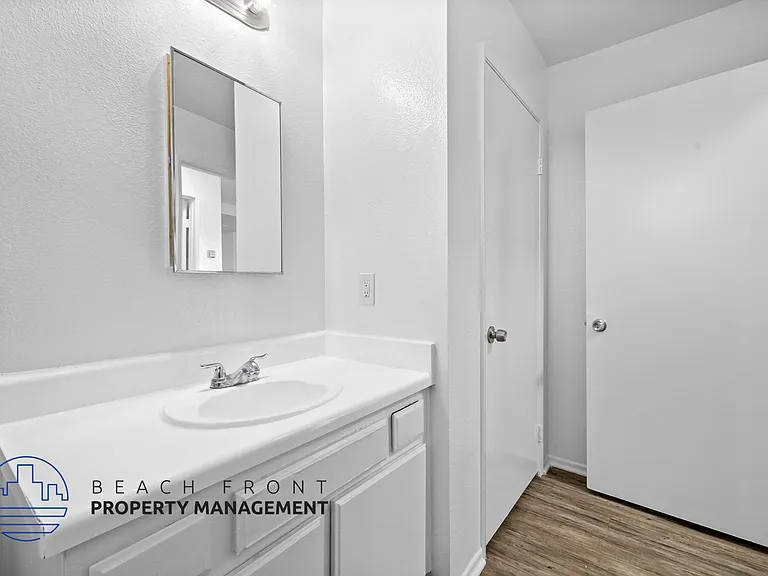 2315 Earl Avenue — Photo 42