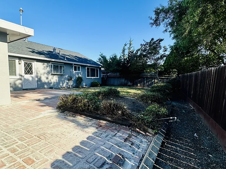 3178 Hillview Ct — Photo 26