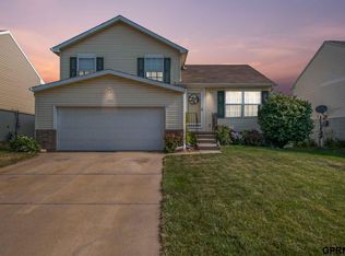 8006 Newport Ave, Omaha, NE 68122
