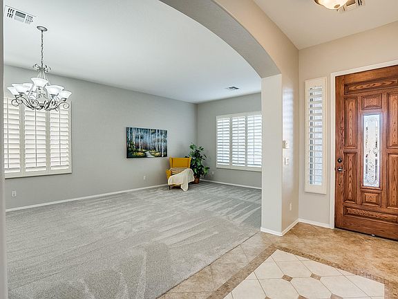 3rd image of 685 E Julian Dr