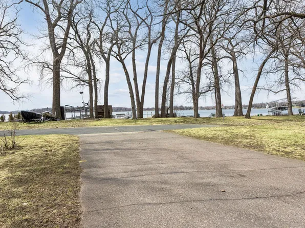 3046 Julia Way, Mound, MN 55364