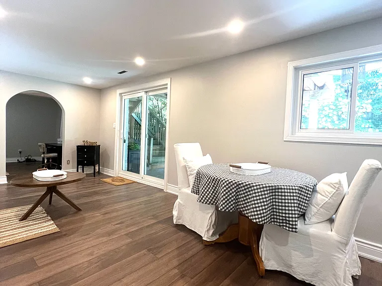 964 Albertson Cres #LOWER LEVEL — Photo 6
