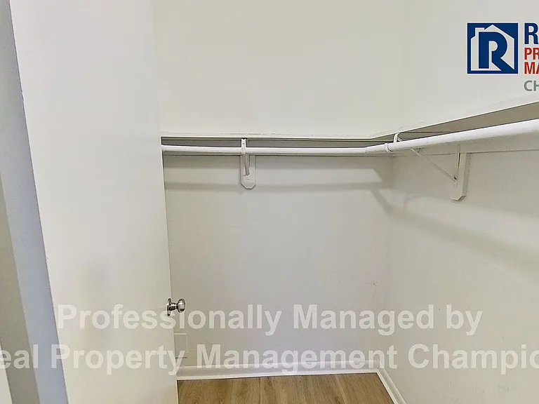 4305 Holly Tree Rd — Photo 16