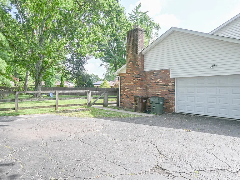 8152 Traverse Ct — Photo 40