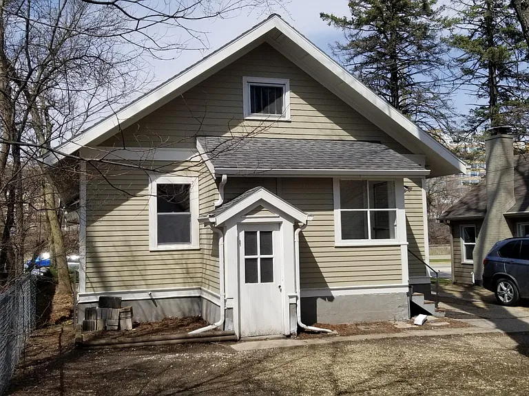 2625 University Ave — Photo 19