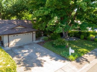 6671 Creekside St, Redding, CA 96001