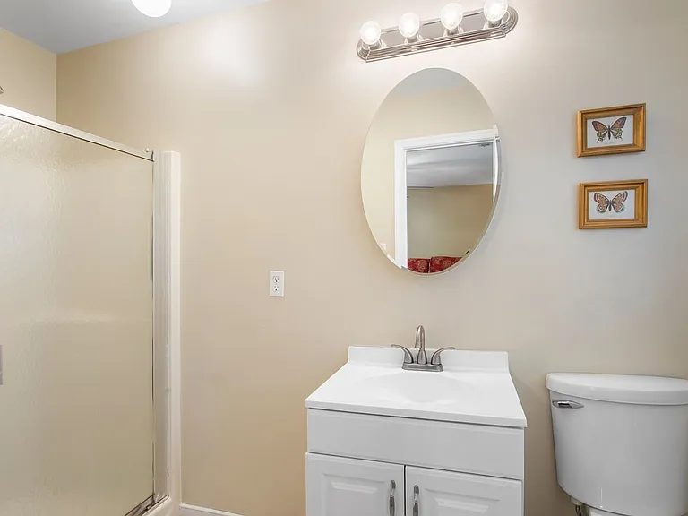 4533 Haymarket Ln — Photo 8