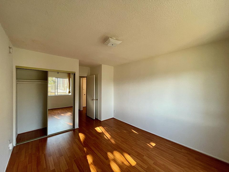 2nd image of 248 S Occidental Blvd #T4d8tpbgb