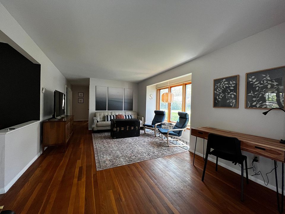 1st image of 356 Shady Ln