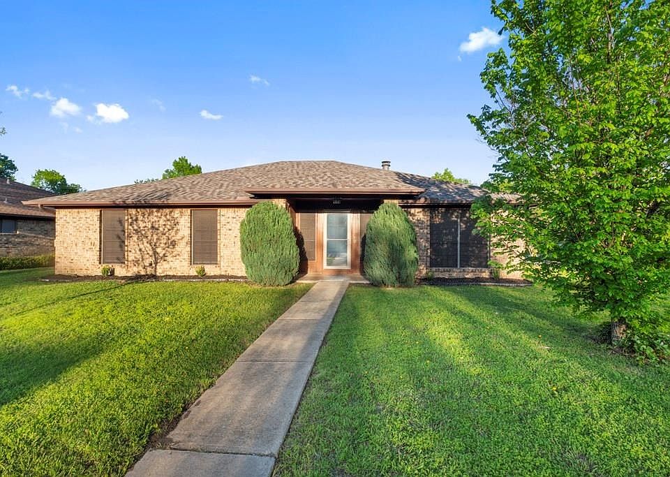1st image of 7804 Roberta Dr