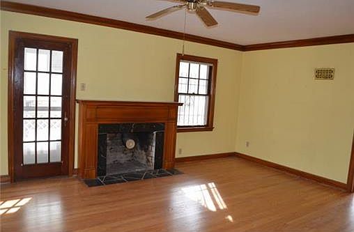 2nd image of 1815 E 76th St