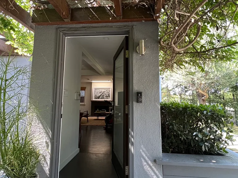 4161 Beethoven St — Photo 39