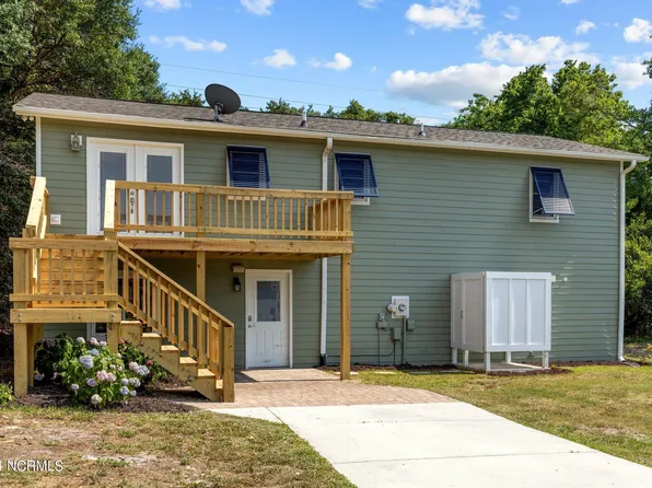 7407 Canal Court, Emerald Isle, NC 28594