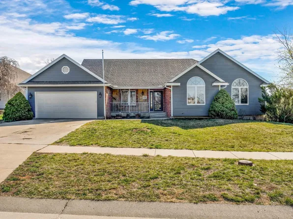 2754 SW Chauncey Ct, Topeka, KS 66614