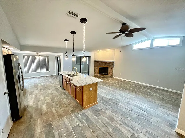 2991 Valencia Ln E — Photo 4