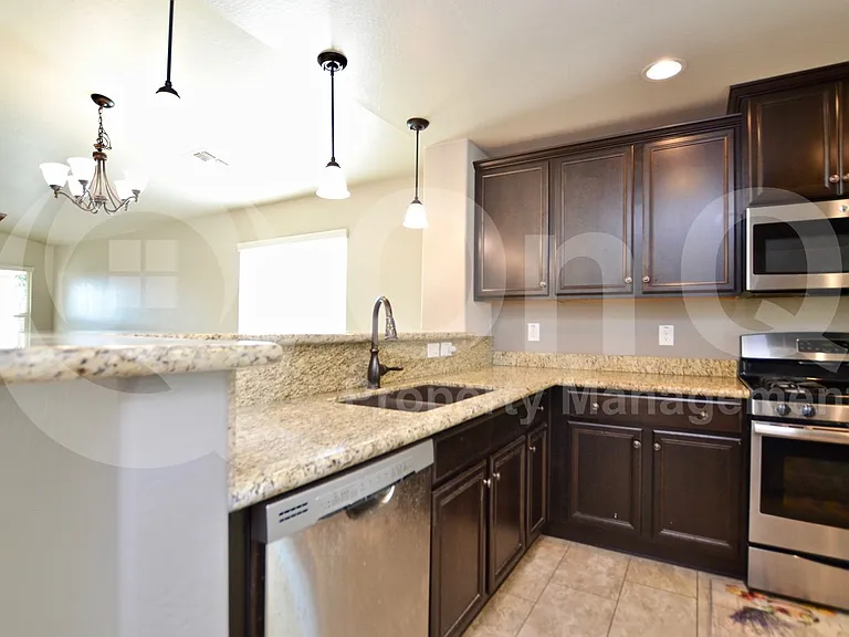 2223 E Hazeltine Way — Photo 5