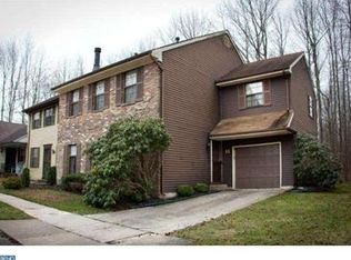 12 Fawnhollow Ct, Medford, NJ 08055