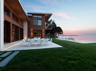 16 Forest Rd, Sag Harbor, NY 11963