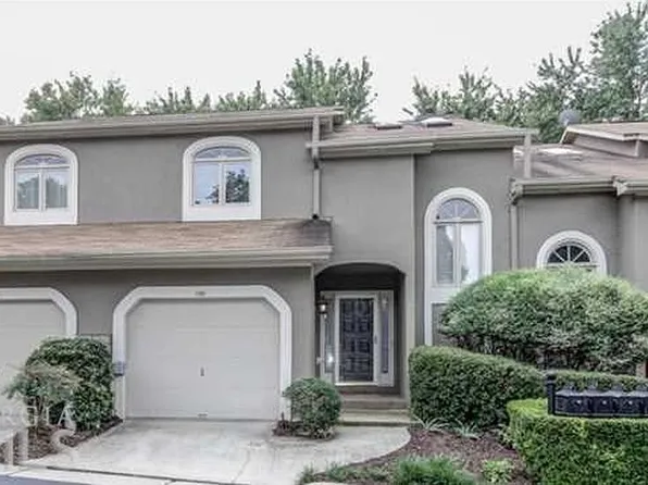 1180 Brookhaven Woods Ct, Atlanta, GA 30319