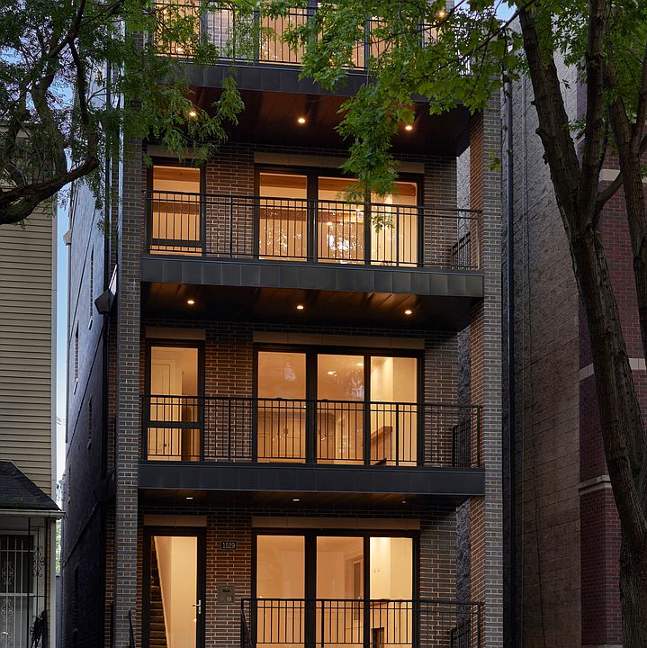 1st image of 1529 N Hudson Ave #3