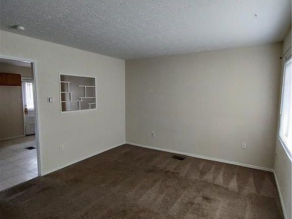 2nd image of 863 Omard Dr