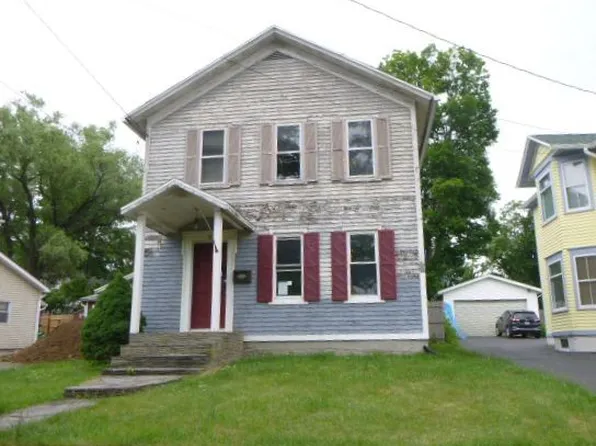 10 W Harrison St, Tunkhannock, PA 18657