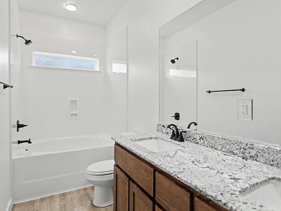 4th image of 3604 Canvas Rd #A