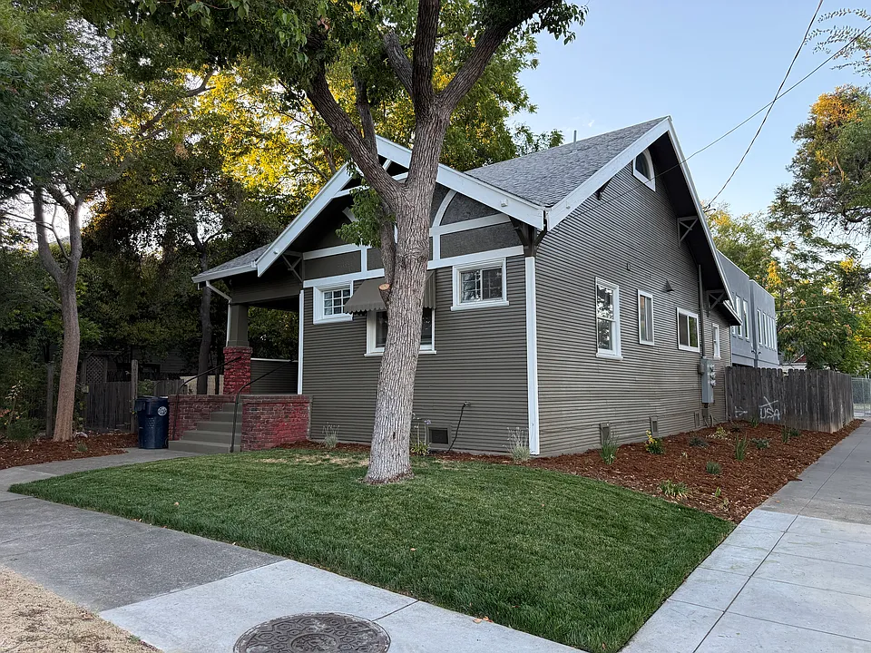 3357 Y St