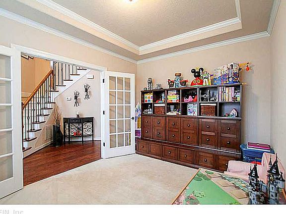 3rd image of 1837 Mayberry Dr
