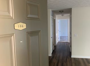 9617 Cooper Church Dr #106, Louisville, KY 40229