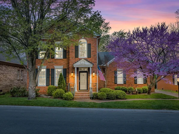 18 Lexington Grn, Nashville, TN 37215