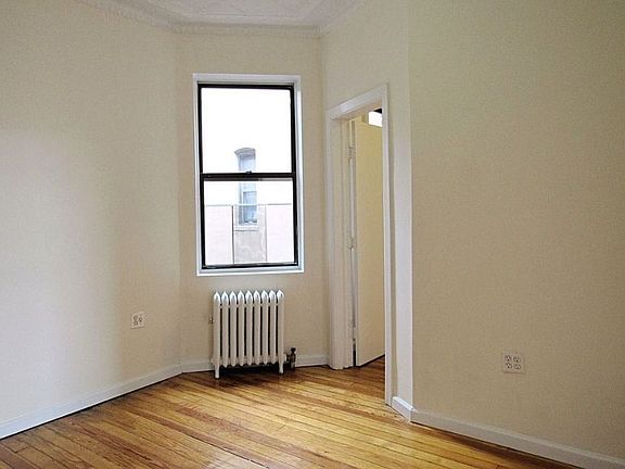 5th image of 4011 25th Ave APT 11