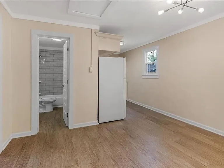114 N Julia St #C — Photo 4