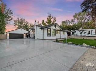 903 S Chestnut St, Nampa, ID 83686