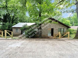 2217 Clift St NW APT B, Huntsville, AL 35810