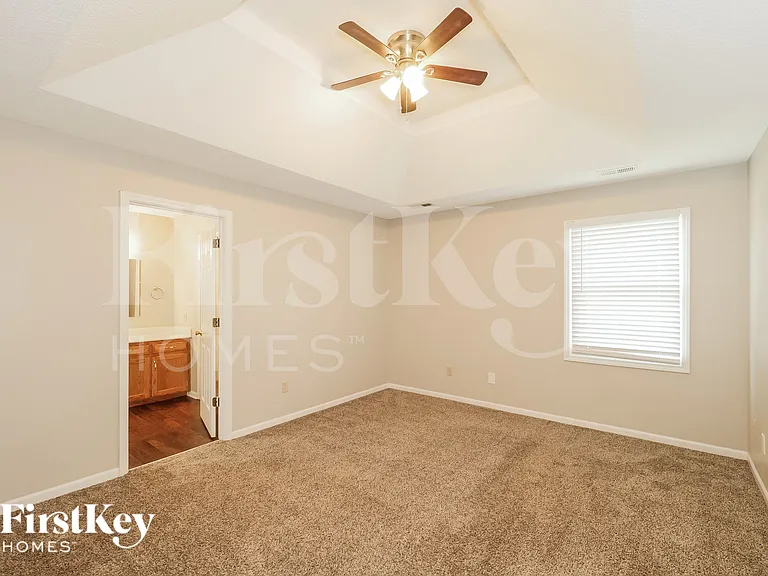 16110 Spring Valley Rd — Photo 10