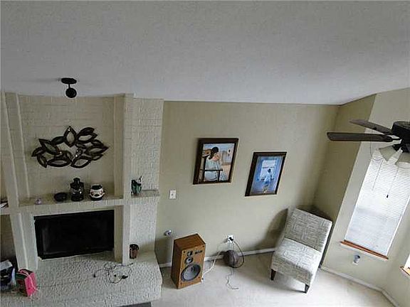 4th image of 1719 Leroy Bonse Dr