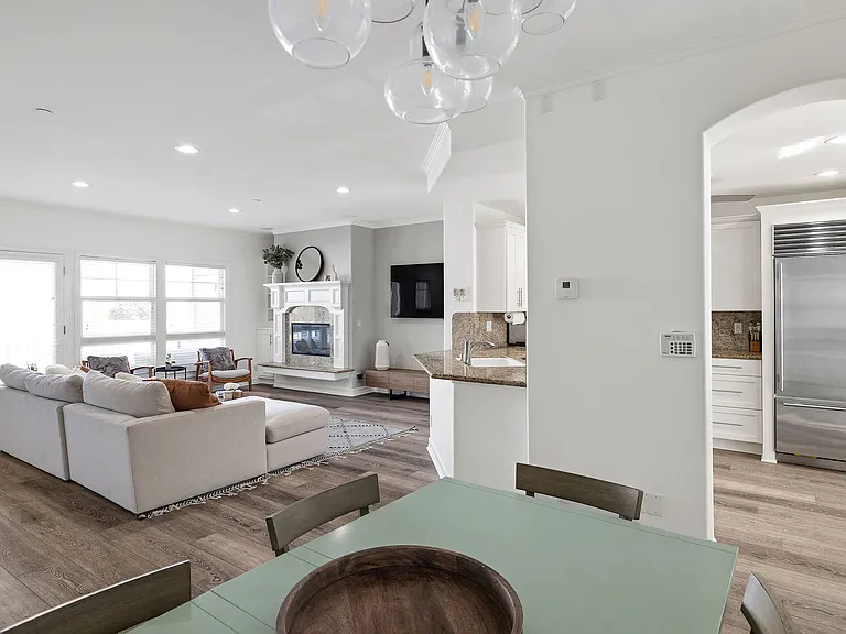 231 Aviation Pl — Photo 6