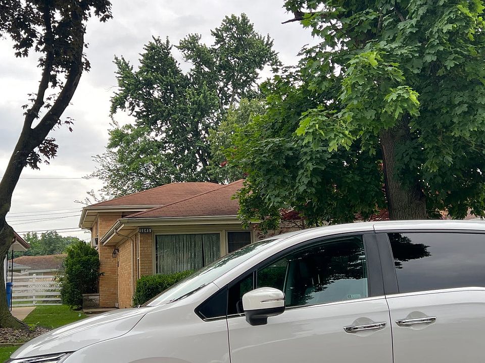 1st image of 5645 N Rogers Ave
